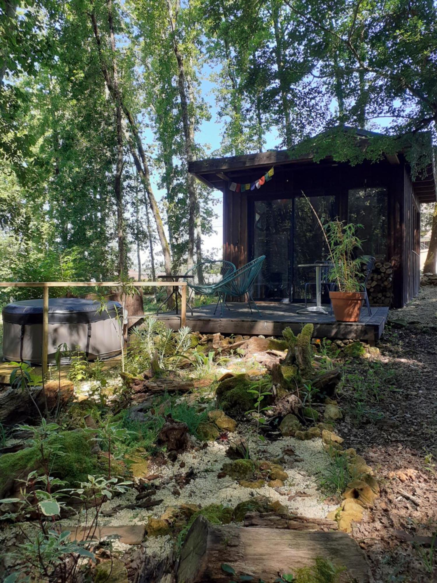 Le Gite De La Cabane De L'Oiseau Couze-et-Saint-Front Экстерьер фото